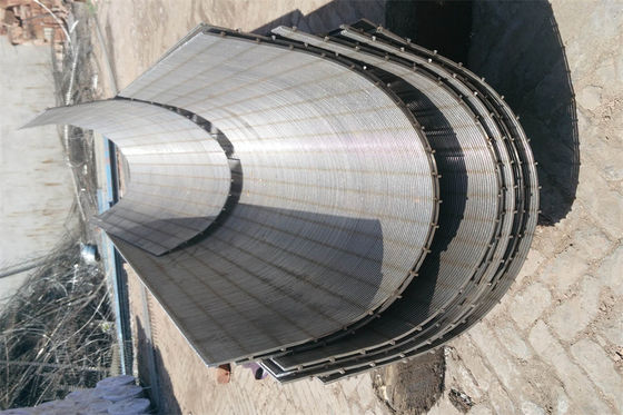 Ranura del alambre 0.6m m de la cuña de la pantalla de la curva del tamiz del filtro del arco para el equipo de las aguas residuales