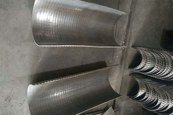 Ranura del alambre 0.6m m de la cuña de la pantalla de la curva del tamiz del filtro del arco para el equipo de las aguas residuales